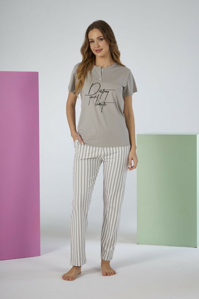 Kadın Yazlık Çizgili Kısa Kollu Penye Lycra Pijama Takımı
