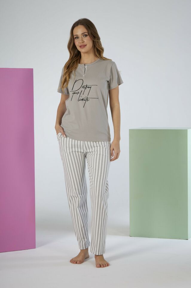 Kadın Yazlık Çizgili Kısa Kollu Penye Lycra Pijama Takımı