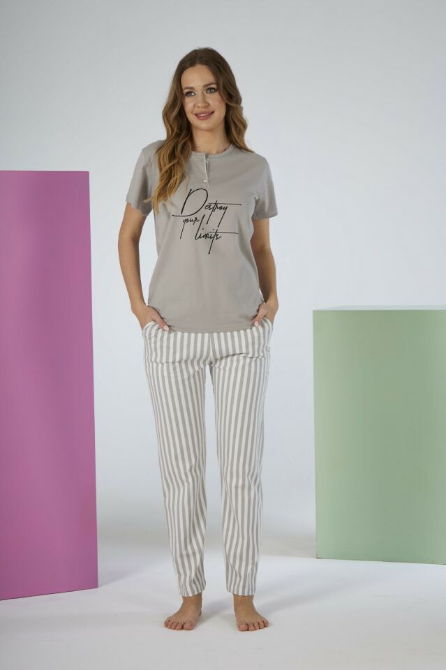 Kadın Yazlık Çizgili Kısa Kollu Penye Lycra Pijama Takımı