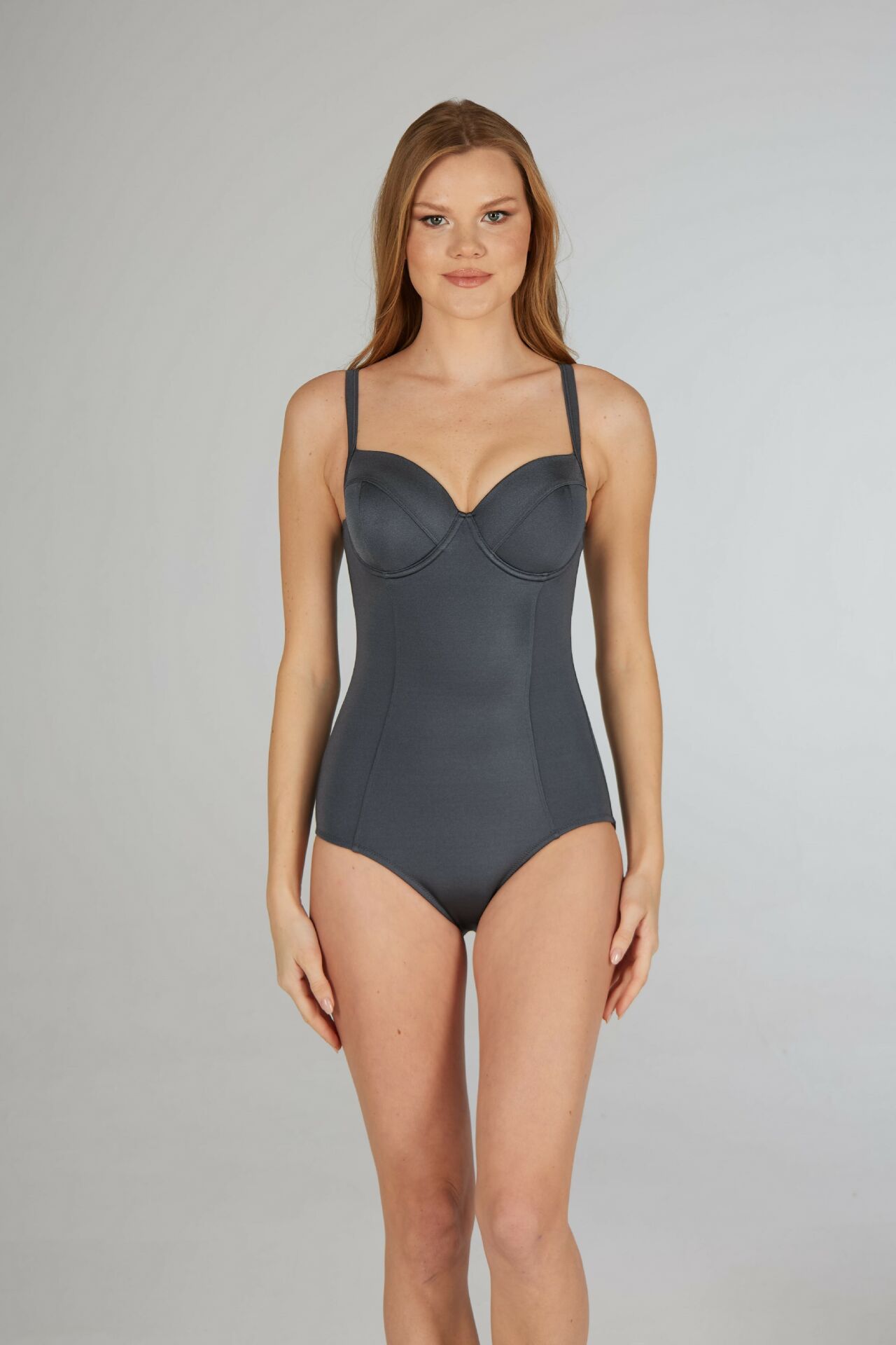 Estiva Kadın Füme Concept Tek Parça Mayo