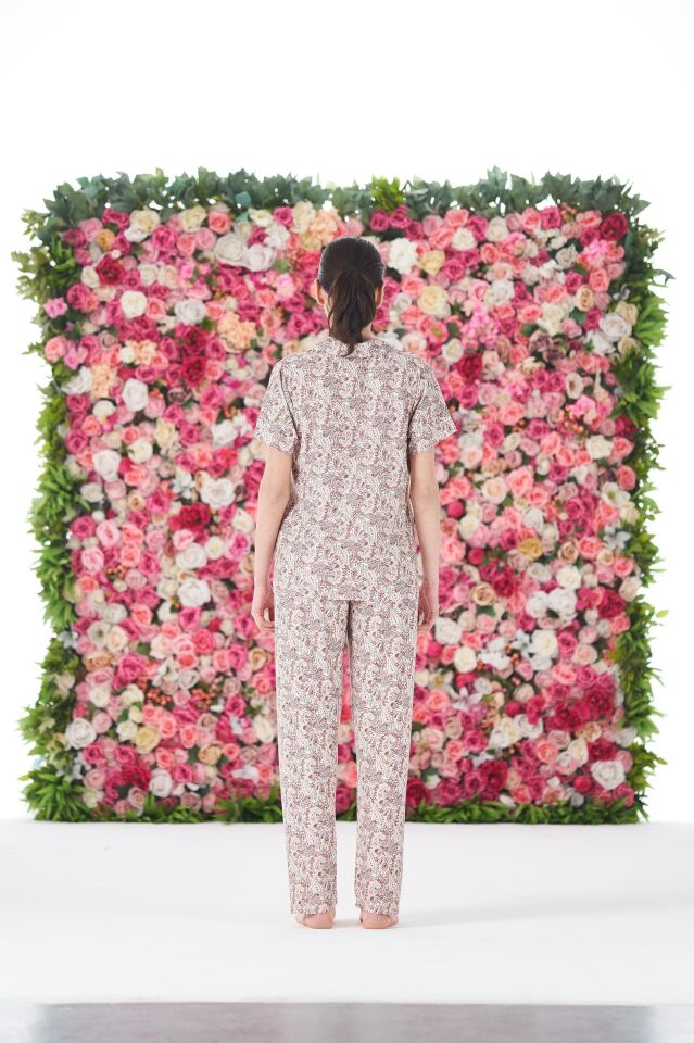 Kadın Yazlık Desenli Önden Düğmeli Kısa Kollu Marla Pijama Takımı - Pembe