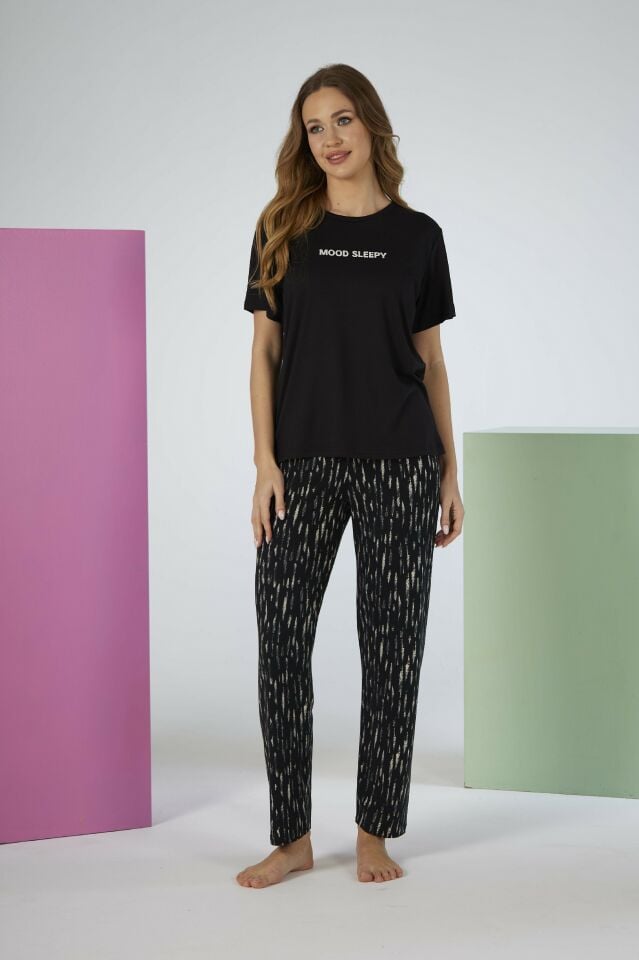 Kadın Yazlık Mood Sleepy Yazılı Kısa Kollu Soft Pijama Takımı - Siyah