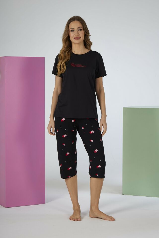 Estiva Kadın Kalp Alt Desenli Siyah Kısa Kollu Kaprili Soft Pijama Takımı