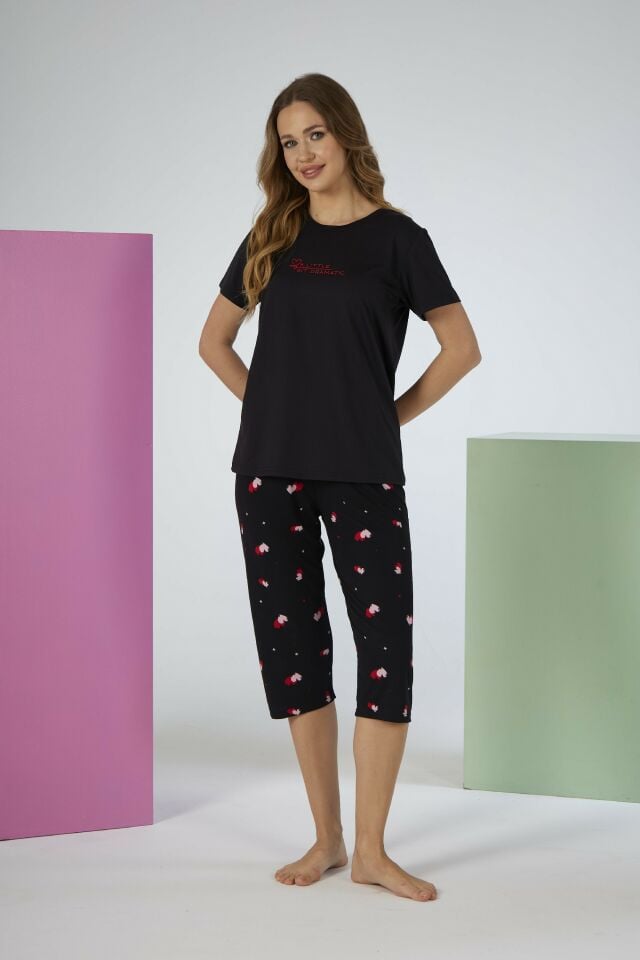 Estiva Kadın Kalp Alt Desenli Siyah Kısa Kollu Kaprili Soft Pijama Takımı