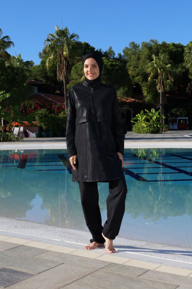 Estiva Tam Kapalı Pantolonlu Taş Baskılı Yarım Fermuarlı Tesettür Mayo Siyah