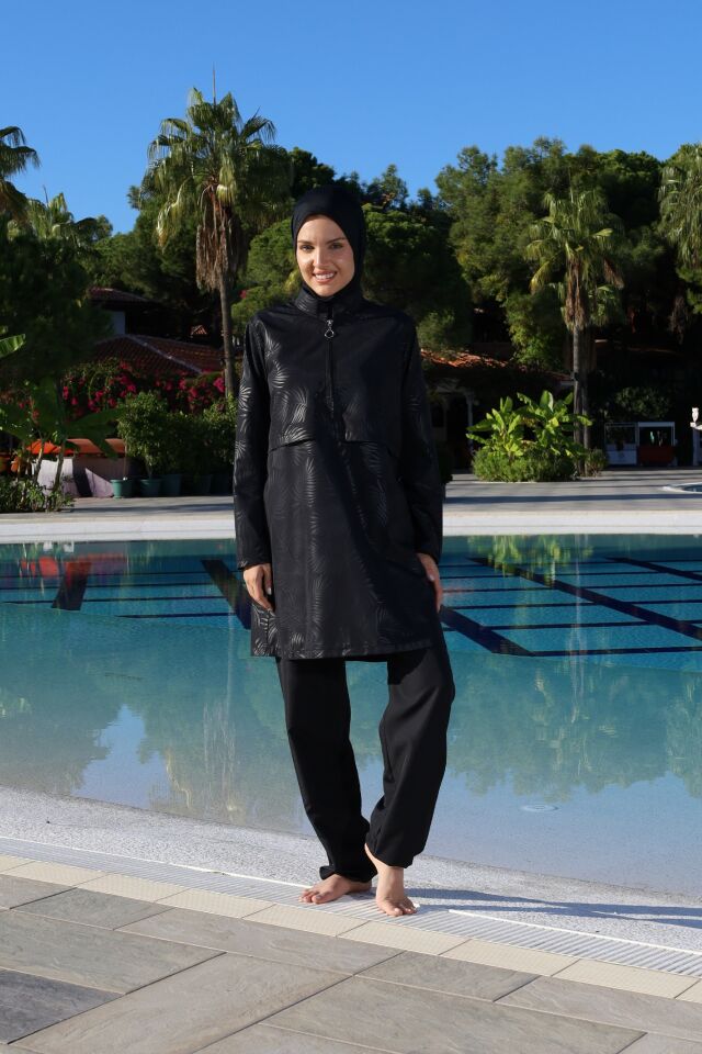 Estiva Tam Kapalı Pantolonlu Taş Baskılı Yarım Fermuarlı Tesettür Mayo Siyah