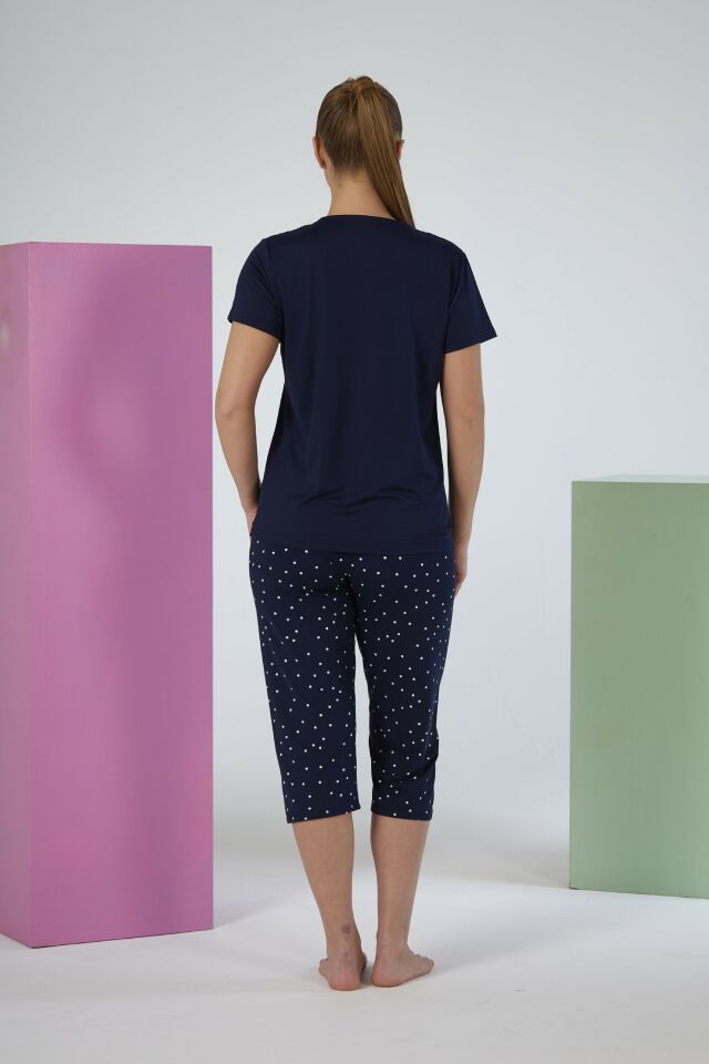 Estiva Kadın Puantiye Alt Desenli Lacivert Kısa Kollu Kaprili Soft Pijama Takımı