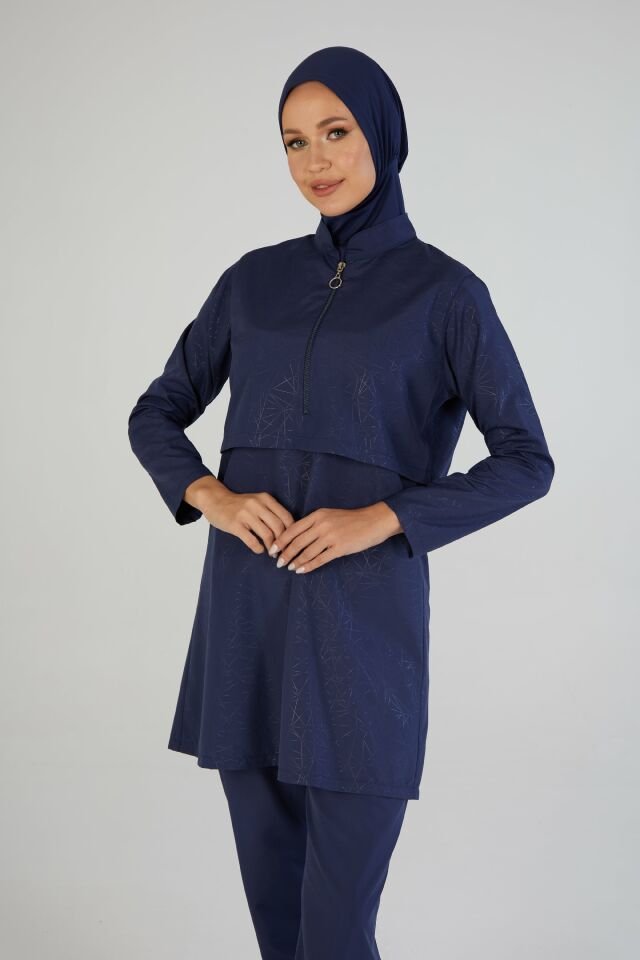 Estiva Tam Kapalı Pantolonlu Taş Baskılı Yarım Fermuarlı Tesettür Mayo Lacivert
