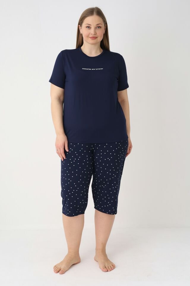 Estiva Kadın Puantiye Alt Desenli Lacivert Kısa Kollu Kaprili Soft Battal Pijama Takımı