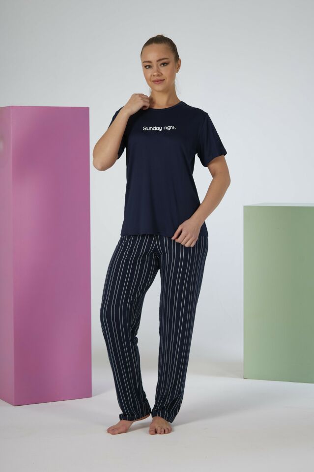 Kadın Yazlık Sunday Night Yazılı Kısa Kollu Soft Pijama Takımı - Lacivert