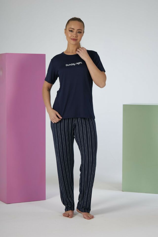 Kadın Yazlık Sunday Night Yazılı Kısa Kollu Soft Pijama Takımı - Lacivert