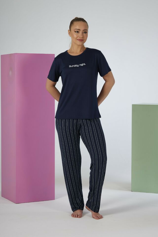 Kadın Yazlık Sunday Night Yazılı Kısa Kollu Soft Pijama Takımı - Lacivert