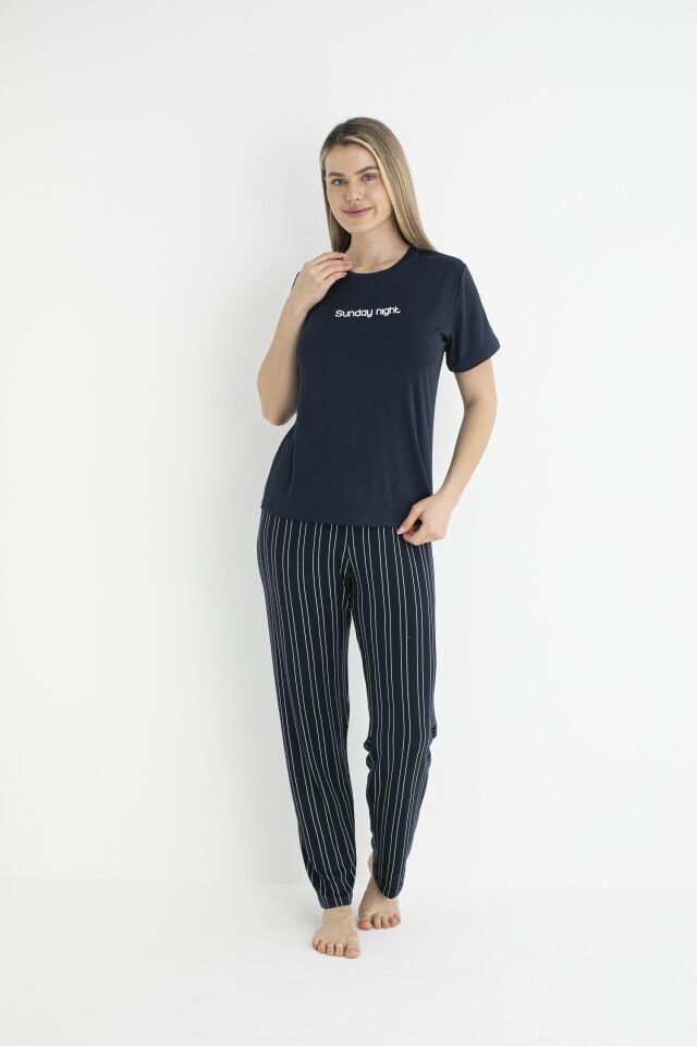 Kadın Yazlık Sunday Night Yazılı Kısa Kollu Soft Pijama Takımı - Lacivert