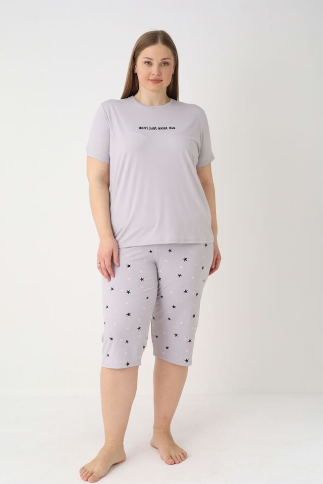 Estiva Kadın Yıldız Alt Desenli Gri Kısa Kollu Kaprili Soft Battal Pijama Takımı