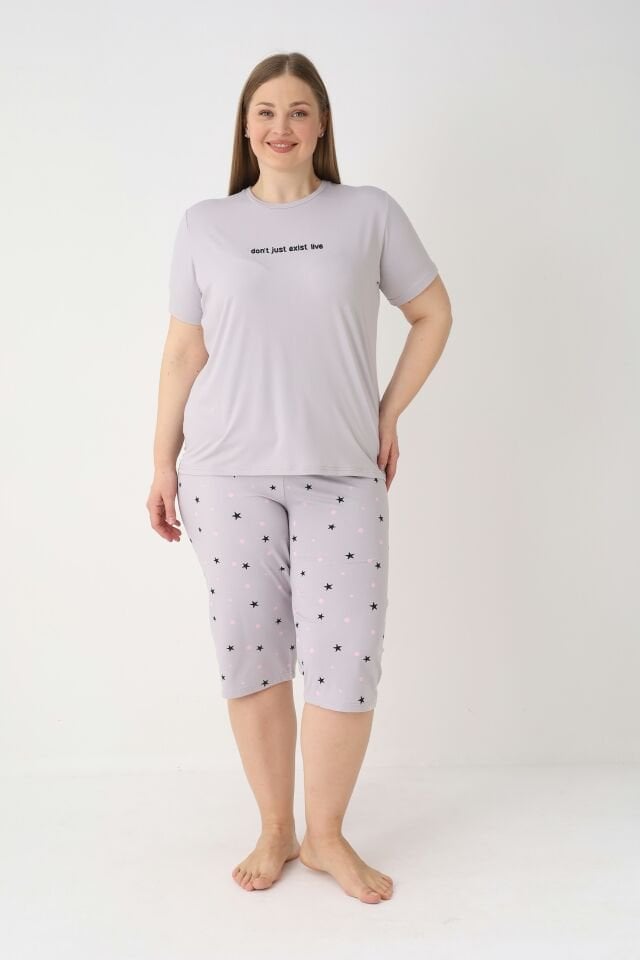 Estiva Kadın Yıldız Alt Desenli Gri Kısa Kollu Kaprili Soft Battal Pijama Takımı