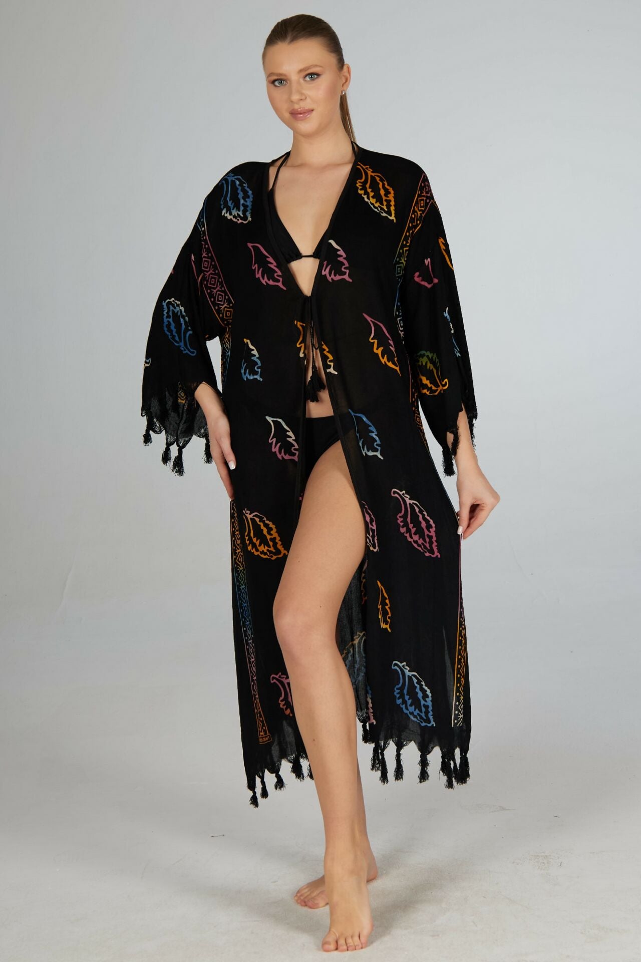 Estiva Yaprak Desenli Etek ve Kol Püsküllü Tek Bağcıklı Uzun Koton Pareo Siyah