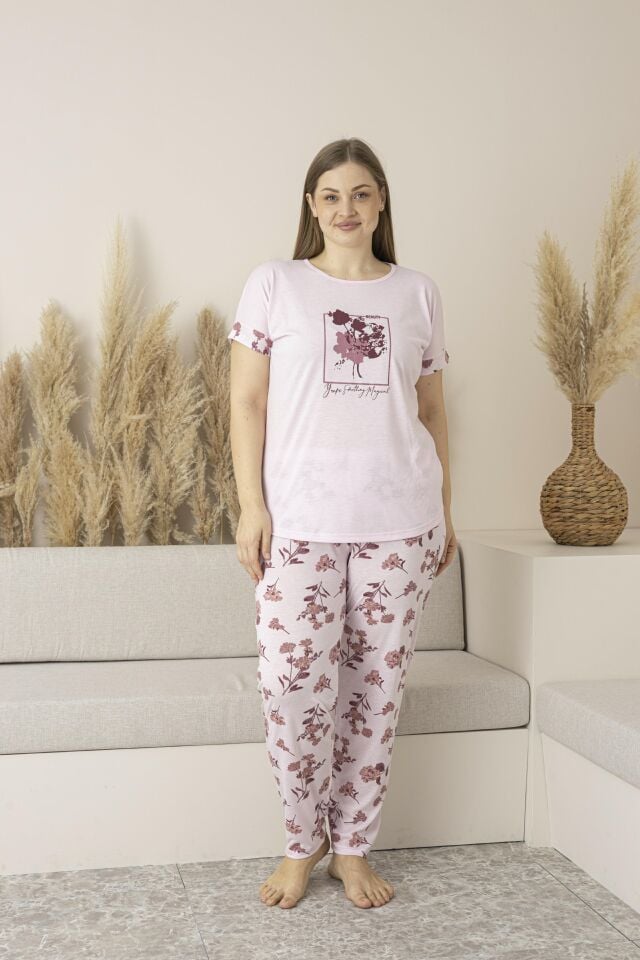 Kadın Yazlık Çiçek Desenli Kısa Kollu Viskon Battal Pijama Takımı - Pembe