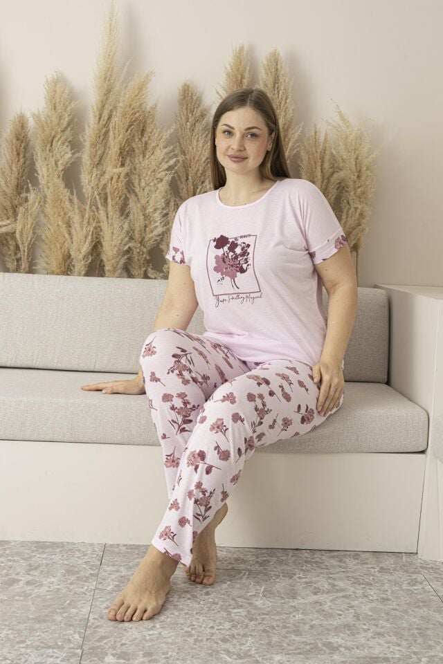 Kadın Yazlık Çiçek Desenli Kısa Kollu Viskon Battal Pijama Takımı - Pembe