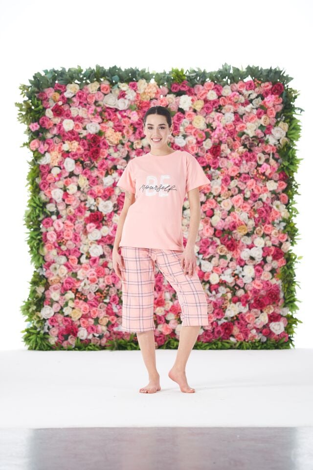 Kadın Yazlık Kareli Kısa Kollu Kaprili Penye Lycra Pijama Takımı - Pembe
