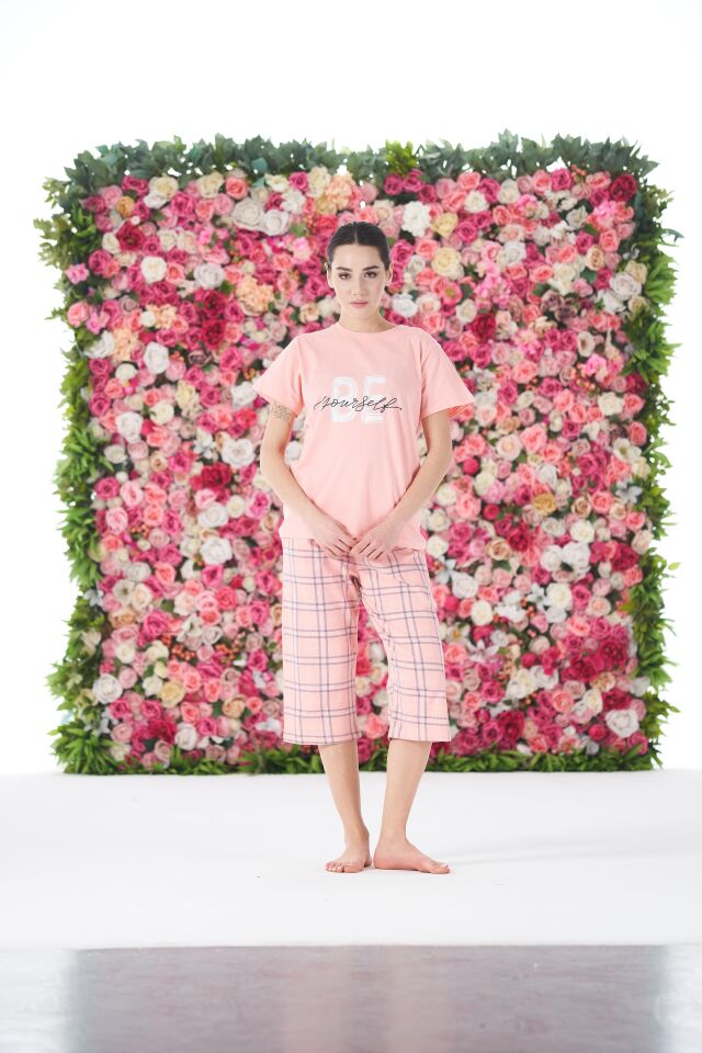 Kadın Yazlık Kareli Kısa Kollu Kaprili Penye Lycra Pijama Takımı - Pembe