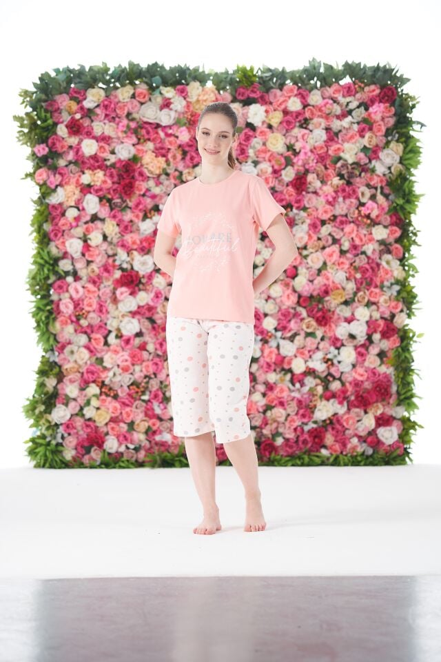 Kadın Yazlık Puantiyeli Kısa Kollu Kaprili Penye Lycra Pijama Takımı