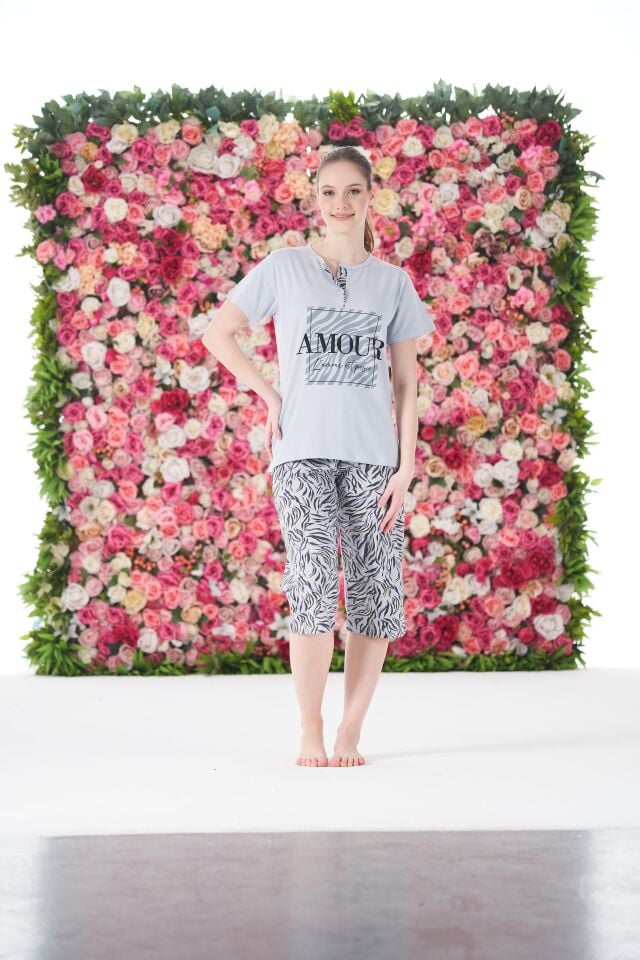 Kadın Yazlık Desenli Kısa Kollu Kaprili Penye Lycra Pijama Takımı - Gri