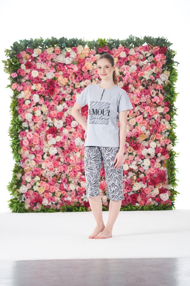 Kadın Yazlık Desenli Kısa Kollu Kaprili Penye Lycra Pijama Takımı - Gri