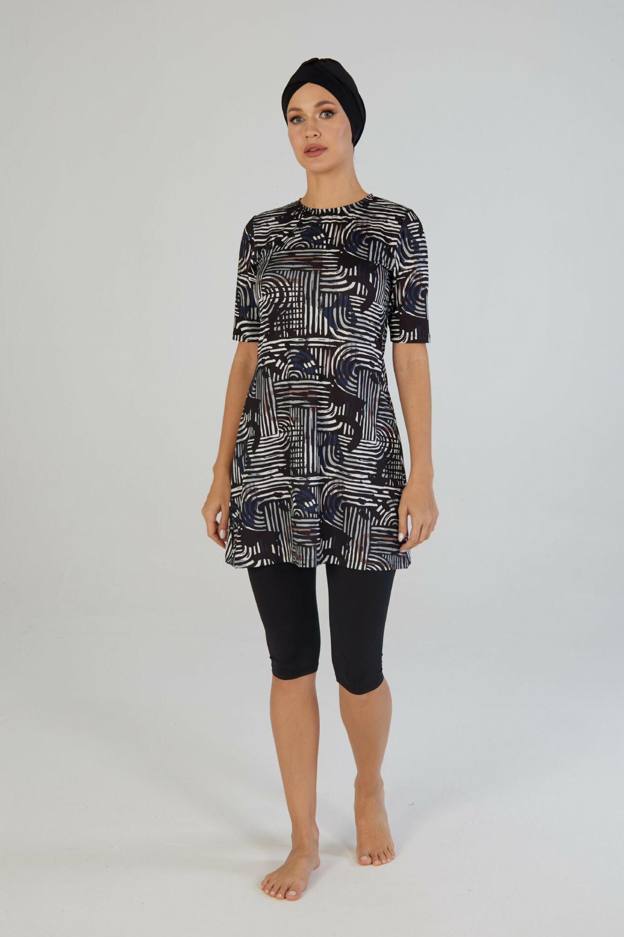 Estiva Lineer Desenli Kısa Kollu Taytlı Tesettür Mayo