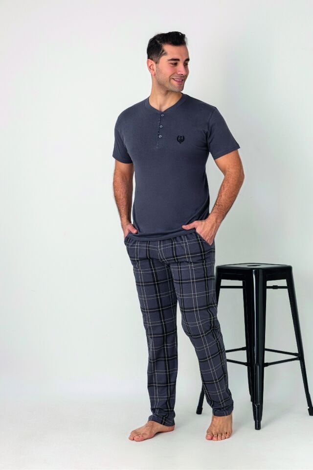 Estiva Erkek Kareli Alt Desenli Füme Kısa Kollu Patlı Penye Pijama Takımı