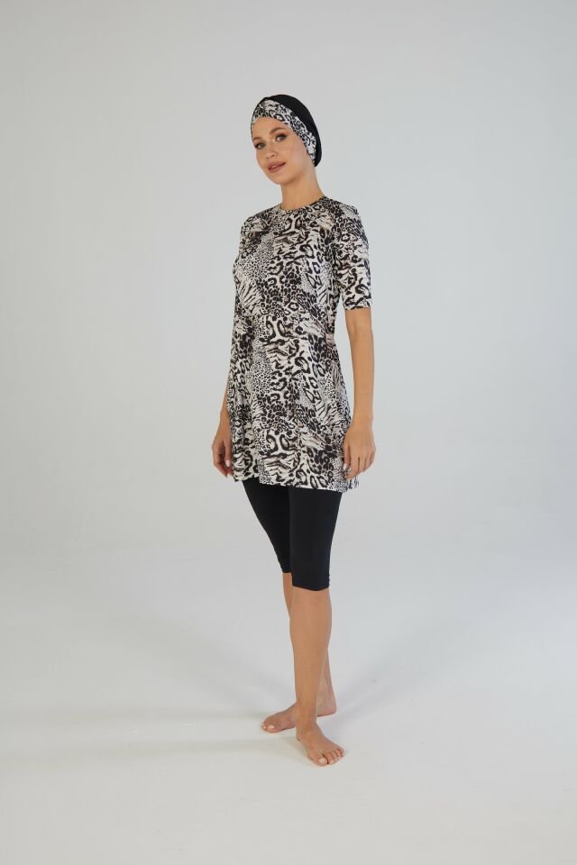 Estiva Safari Desenli Kısa Kollu Taytlı Tesettür Mayo