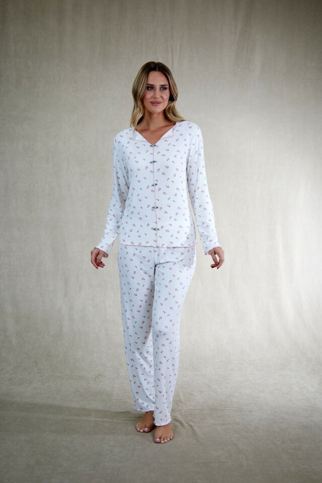 Estiva Kadın Çiçek Desenli Ekru Kaşkorse Pijama Takımı