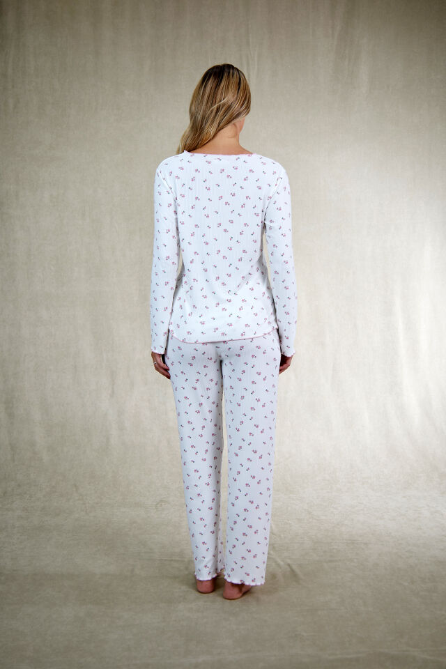 Estiva Kadın Çiçek Desenli Ekru Kaşkorse Pijama Takımı