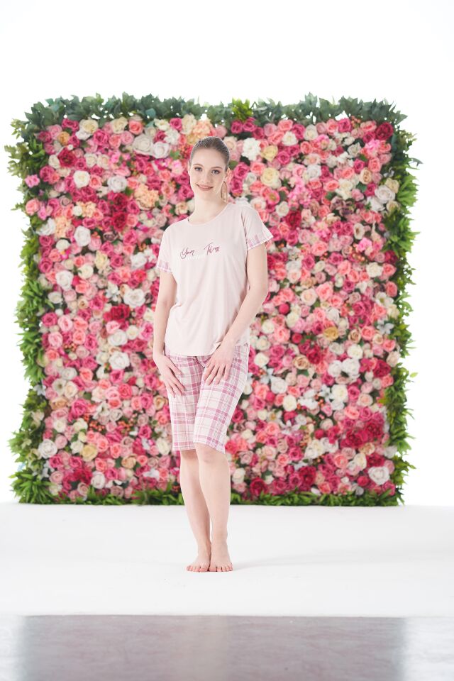 Kadın Yazlık Kareli Kısa Kollu Kaprili Viskon Pijama Takımı