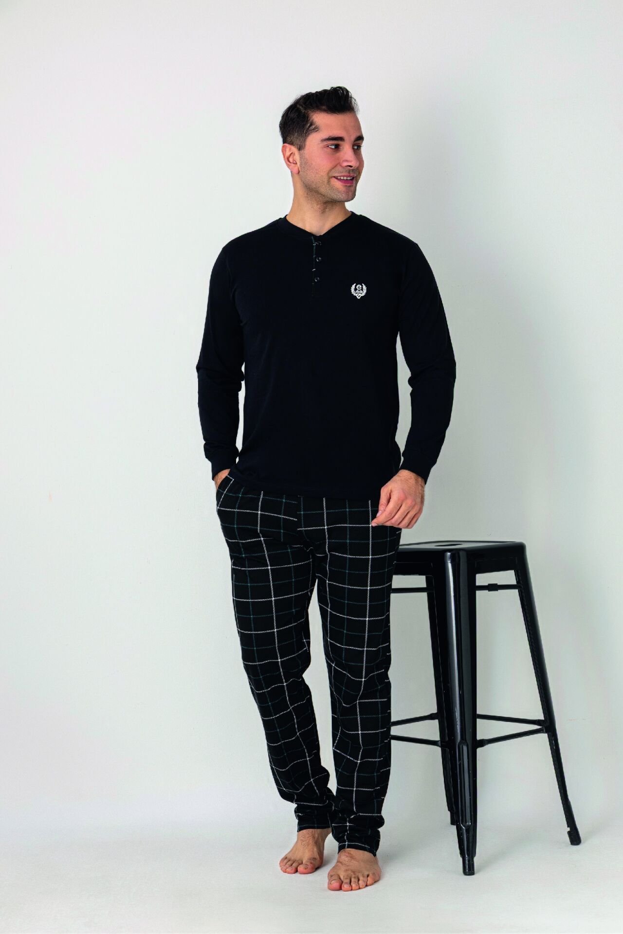 Estiva Erkek Kareli Alt Desenli Siyah Uzun Kollu Patlı Penye Pijama Takımı