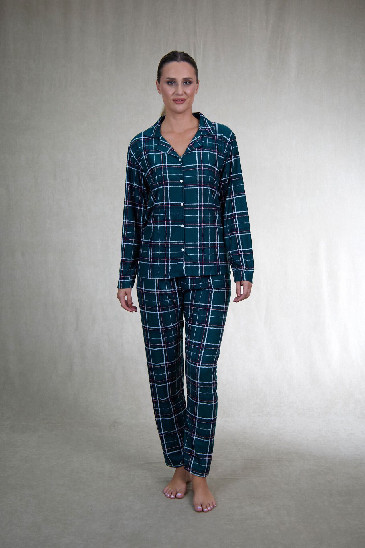 Estiva Kadın Kareli Yeşil Önden Düğmeli Süet Pijama Takımı