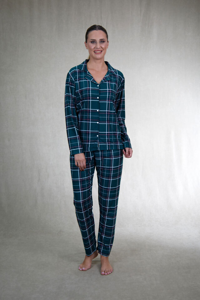Estiva Kadın Kareli Yeşil Önden Düğmeli Süet Pijama Takımı alternatif görsel
