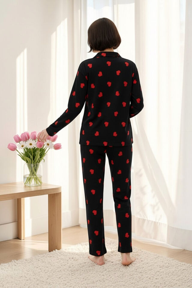 Estiva Kadın Kalp Desenli Siyah Önden Düğmeli Süet Pijama Takımı
