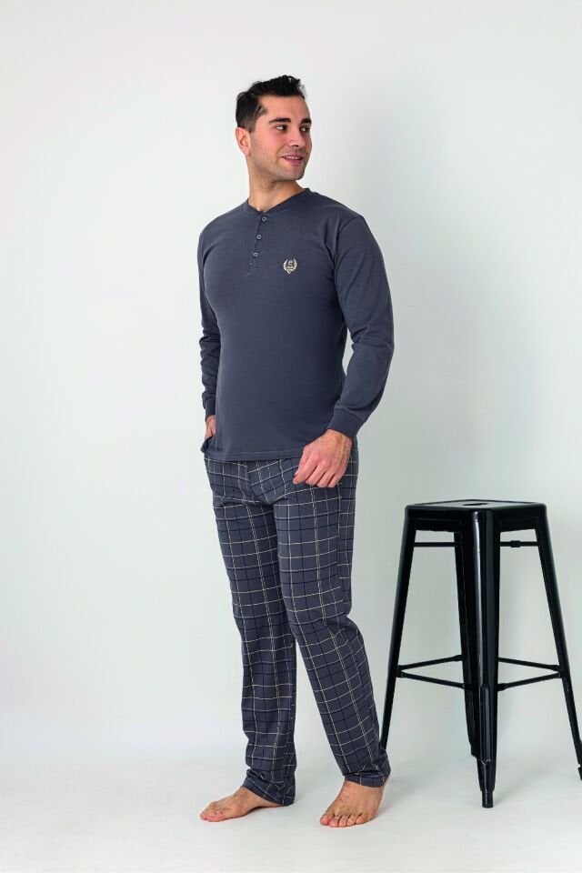 Estiva Erkek Kareli Alt Desenli Gri Uzun Kollu Patlı Penye Pijama Takımı