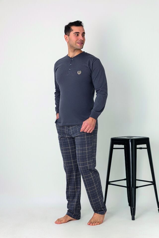 Estiva Erkek Kareli Alt Desenli Gri Uzun Kollu Patlı Penye Pijama Takımı