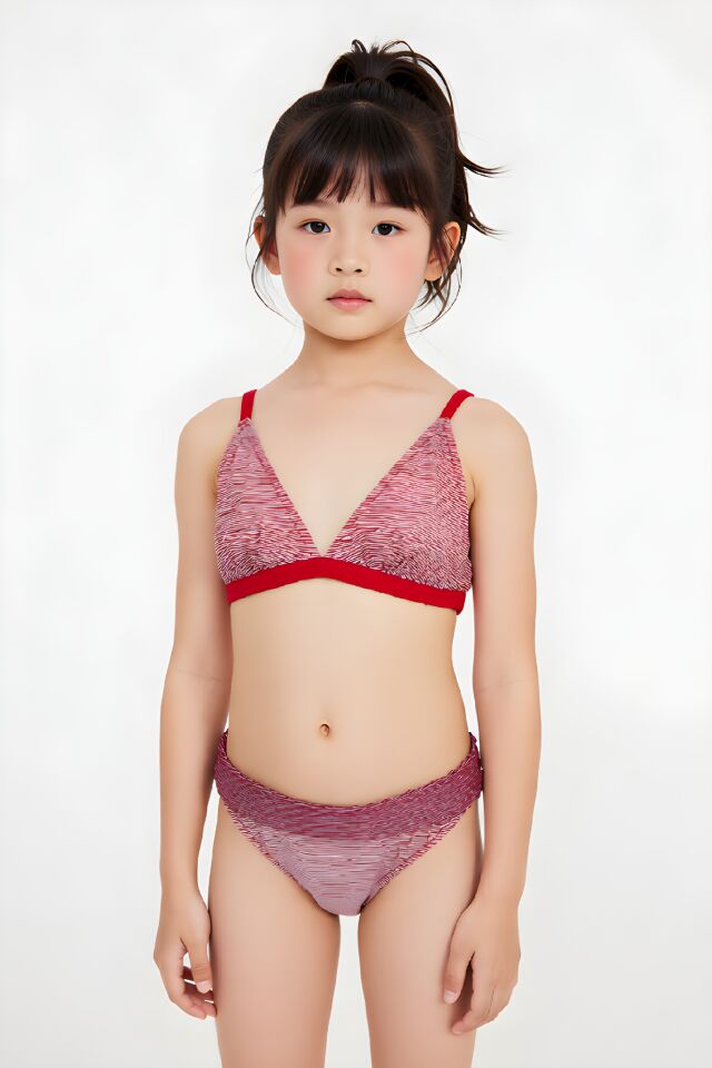 Estiva Kız Çocuk Desenli Üçgen Kesim Bikini Takımı Kırmızı