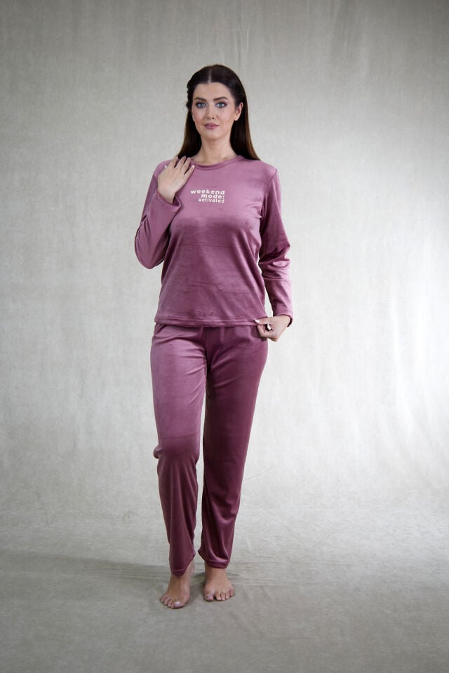 Estiva Kadın Weekend Yazılı Kadife Pijama Takımı