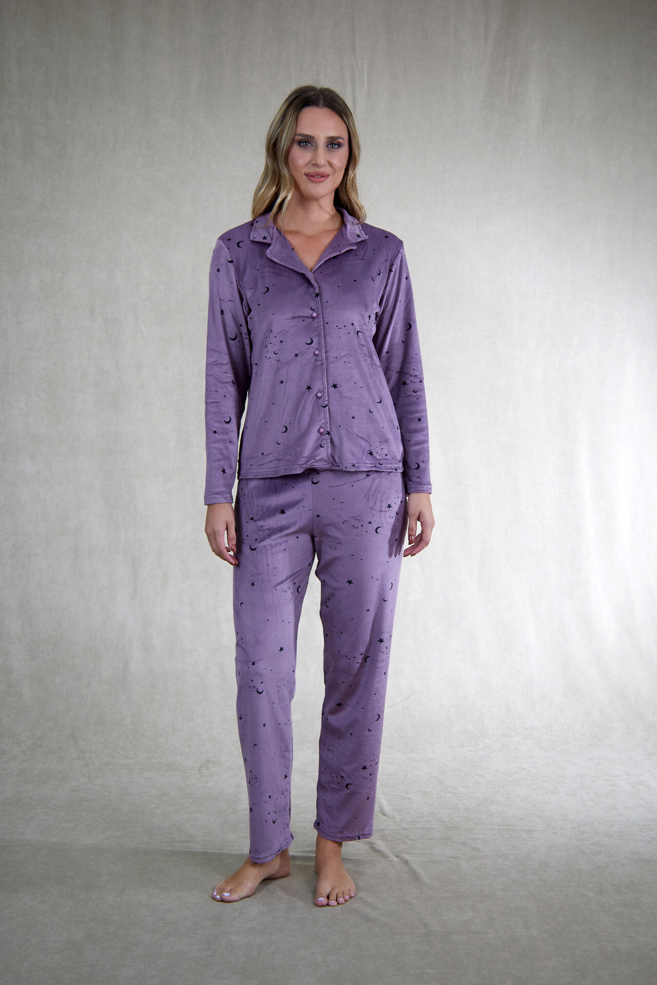 Kadın Kışlık Önden Düğmeli Yıldız Desenli Kadife Pijama Takımı Mor