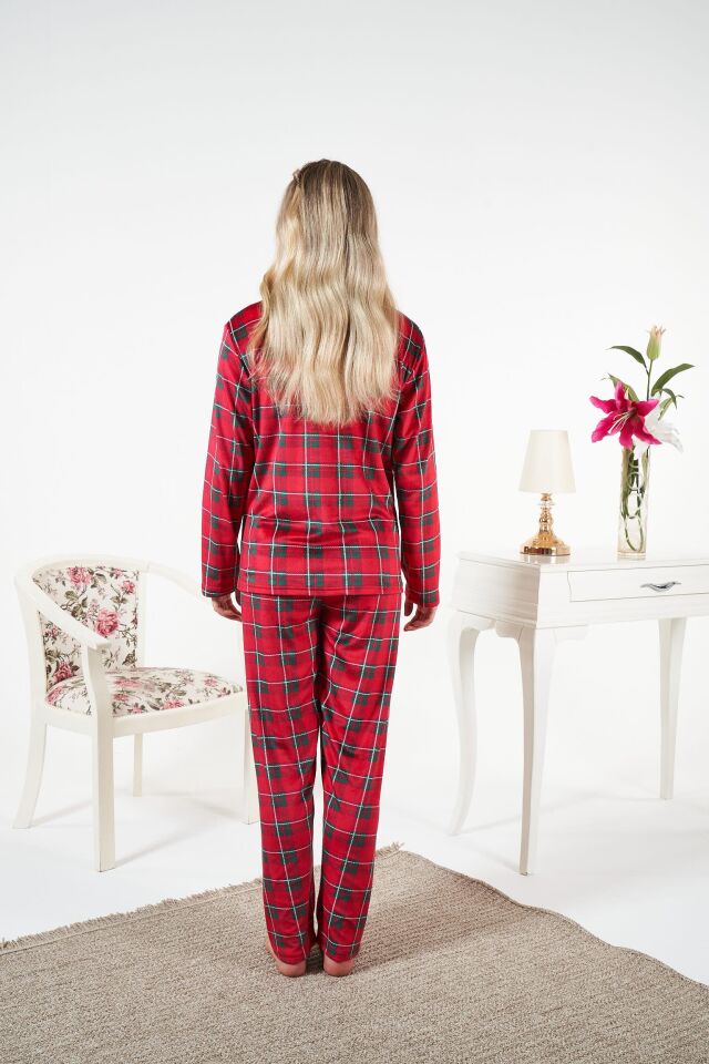 Kadın Kışlık Önden Düğmeli Kareli Kadife Pijama Takımı Kırmızı