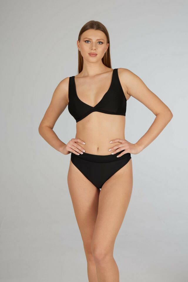 Estiva Kadın Siyah Kemerli Kruvaze Bikini Takımı