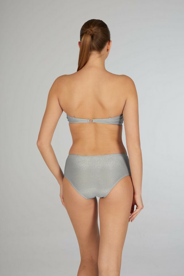 Estiva Kadın Parlak Silver Yüksek Bel Britli Aksesuarlı Straplez Bikini Takımı