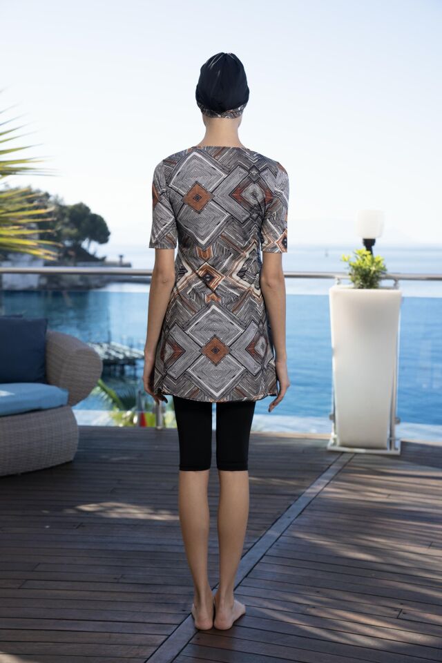 Estiva Kadın Boneli Yarım Kol Kare Desenli Taytlı Mayo Siyah