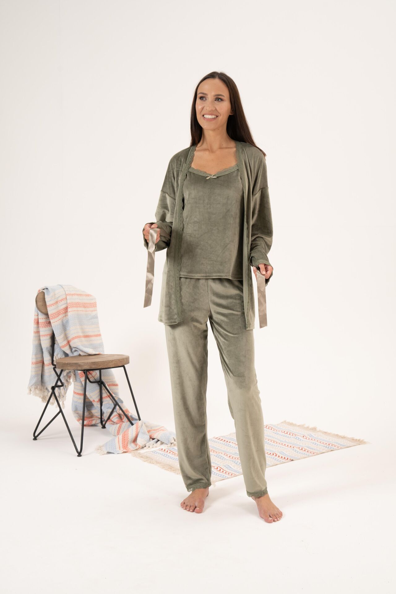 Kadın Kışlık 3 Parça Sabahlıklı Kadife Pijama Takımı 2XL - Yeşil