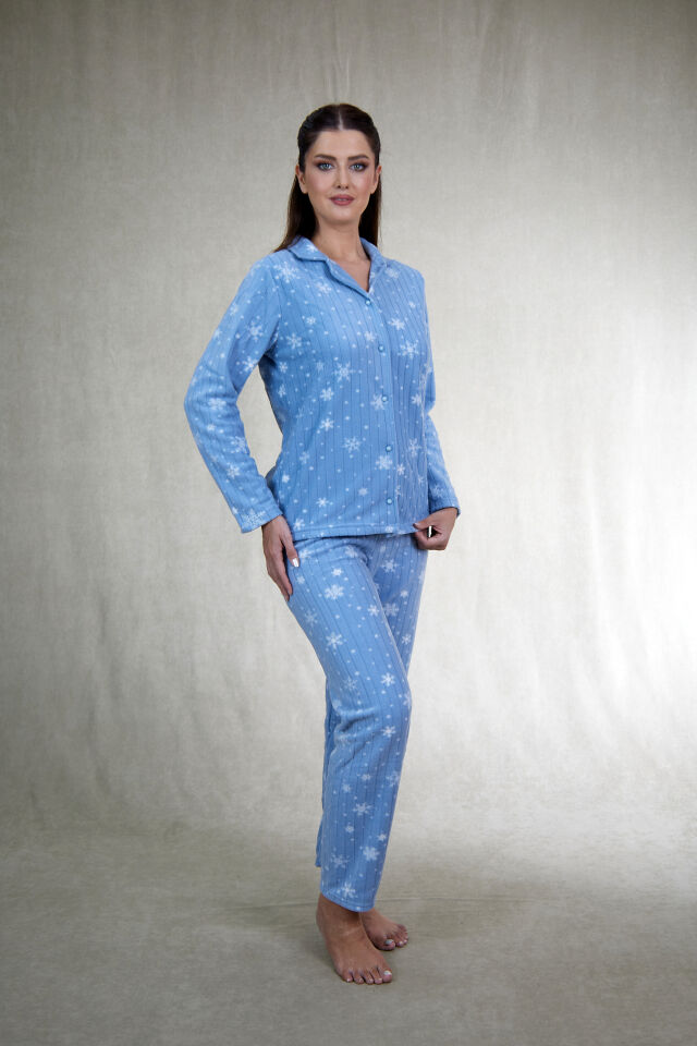 Kadın Kışlık Kar Desenli Önden Düğmeli Fitilli Polar Pijama Takımı Mavi