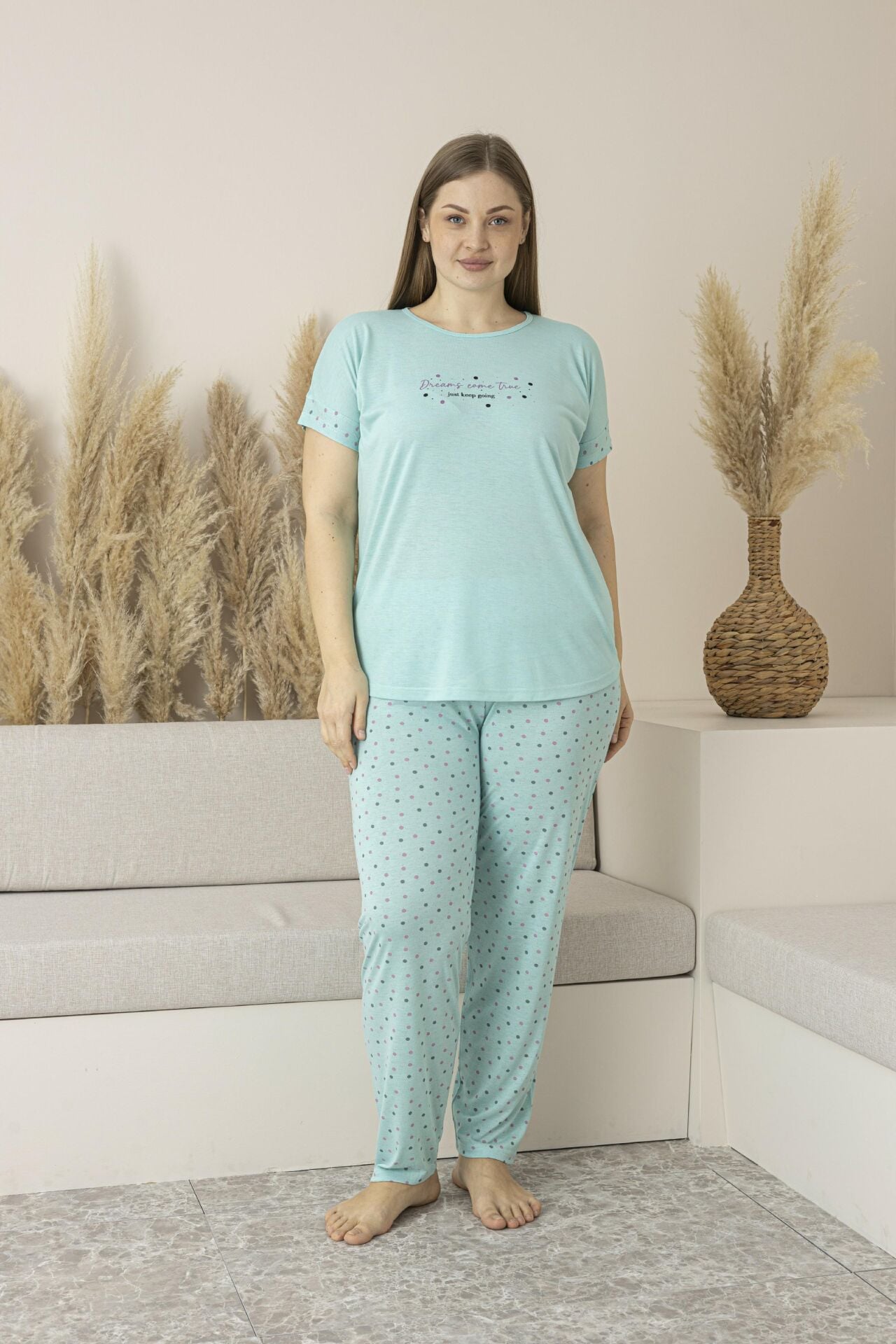 Kadın Yazlık Puantiyeli Kısa Kollu Viskon Battal Pijama Takımı 5XL - MİNT
