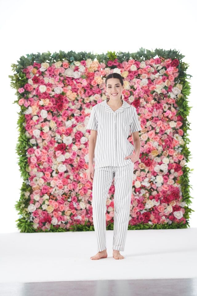 Kadın Yazlık Çizgili Önden Düğmeli Kısa Kollu Penye Lycra Pijama Takımı